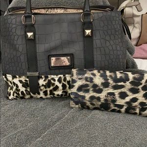 Guess purse with matching wallet